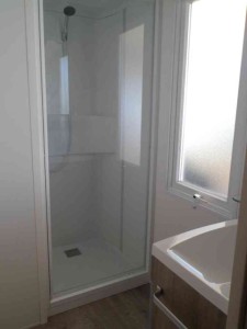 Salle de bain mobil-home super titania 2013