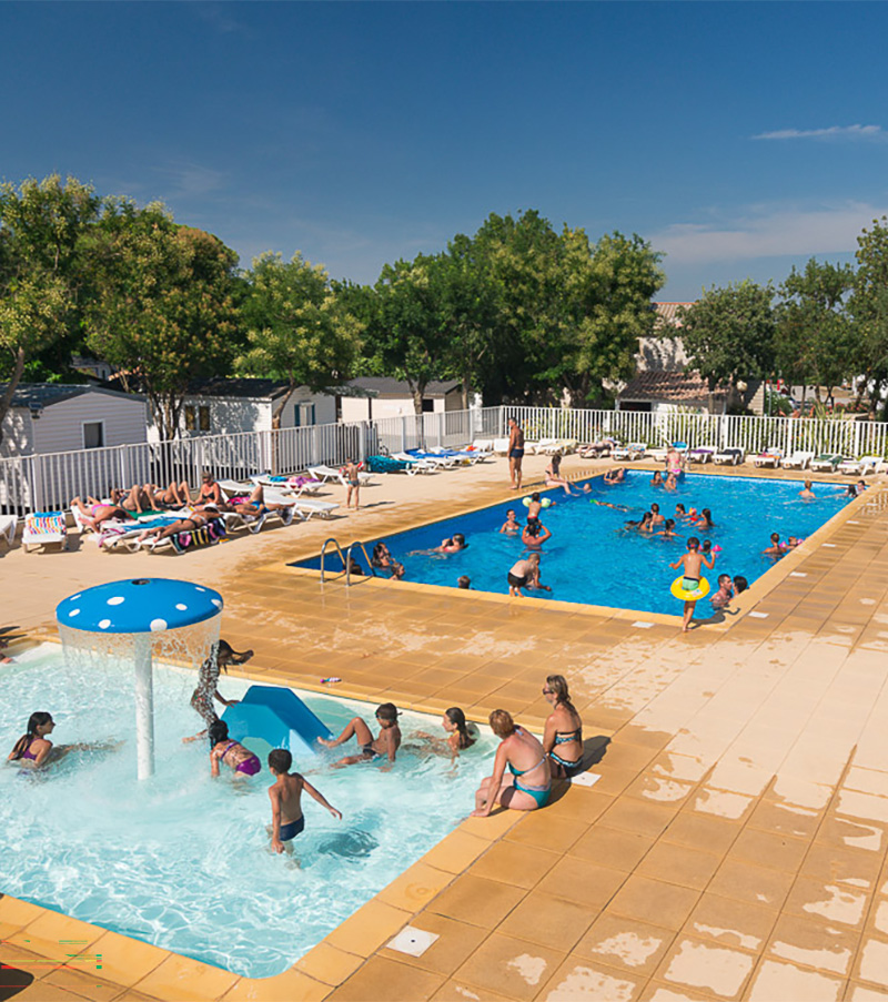 Piscine camping Pin Parasol